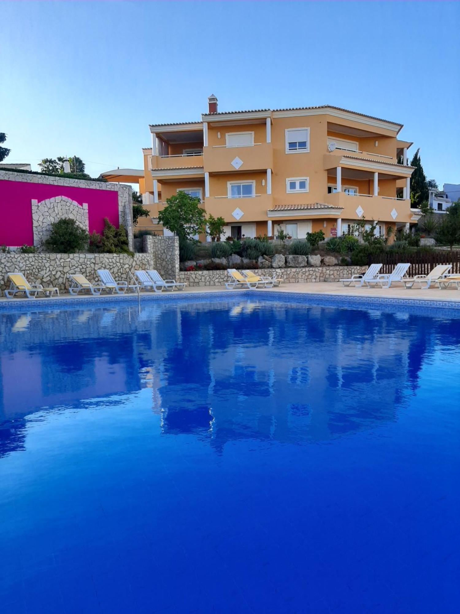 Lucie Lime Guesthouse Praia Da Luz Exterior photo