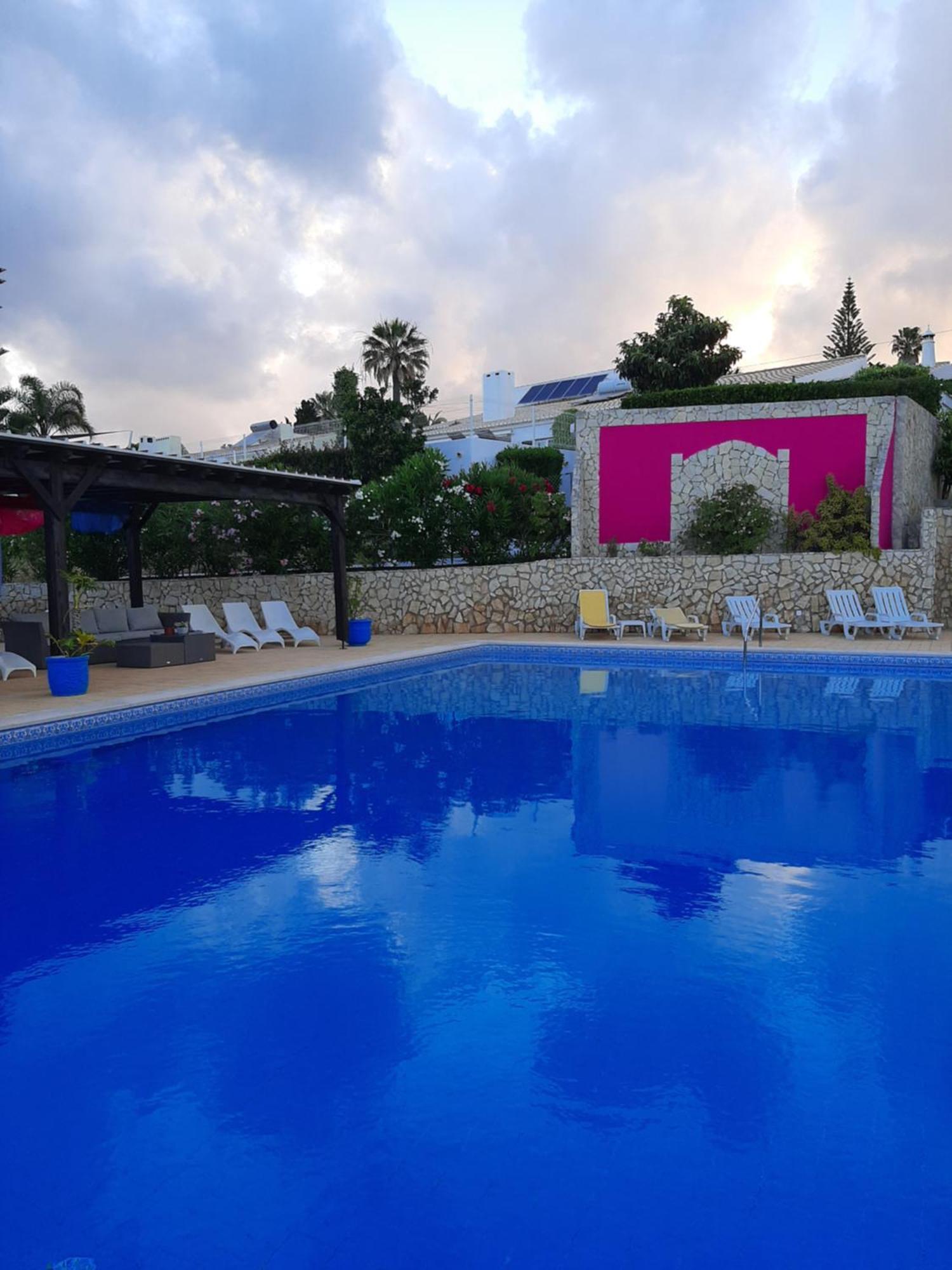 Lucie Lime Guesthouse Praia Da Luz Exterior photo